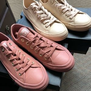 Women’s Converse All Star Chuck Taylor (leather)